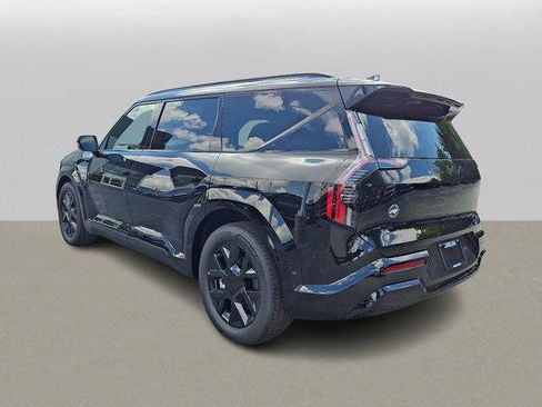 New 2026 Kia EV9 Land w/ Nightfall Edition Package image 3