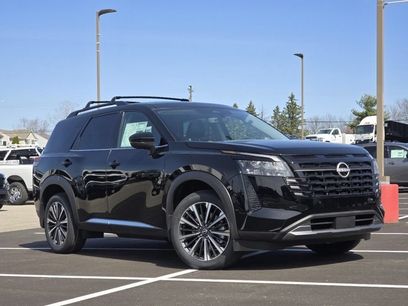 New 2026 Nissan Pathfinder Platinum