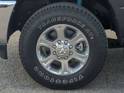 Used 2025 RAM 2500 Big Horn AWD/4WD image 10