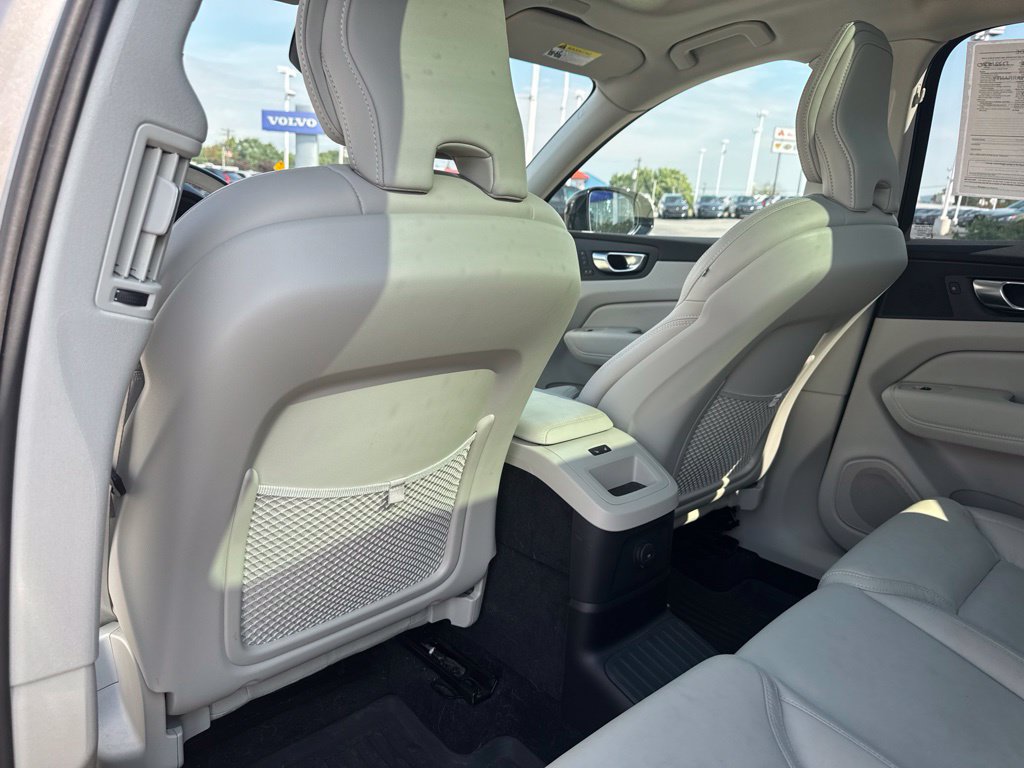 Used 2025 Volvo XC60 T8 Ultra w/ Protection Package Premier AWD/4WD image 22