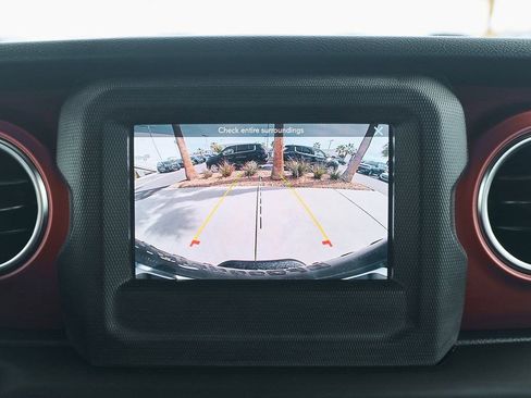 Used 2021 Jeep Wrangler Unlimited Rubicon image 50