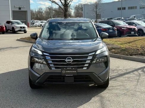 Certified 2024 Nissan Rogue SV image 2
