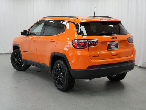 New 2026 Jeep Compass Latitude image 13