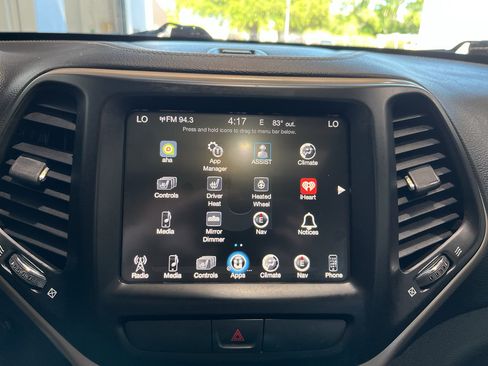 Used 2017 Jeep Cherokee High Altitude AWD/4WD image 22