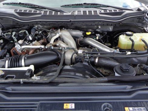 Used 2021 Ford F350 XLT AWD/4WD image 12