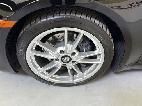 Used 2022 Porsche 911 Carrera 4 image 22