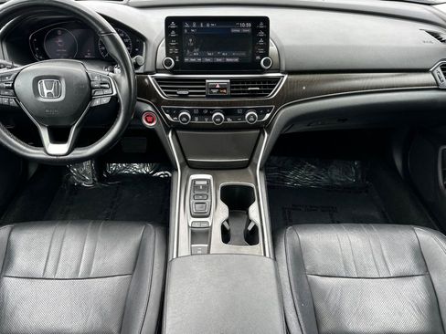 Used 2019 Honda Accord Touring image 14