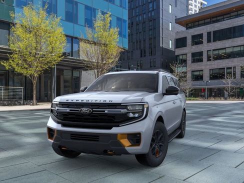 New 2026 Ford Expedition Tremor image 2