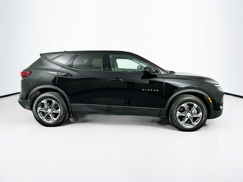 Used 2025 Chevrolet Blazer LT image 10