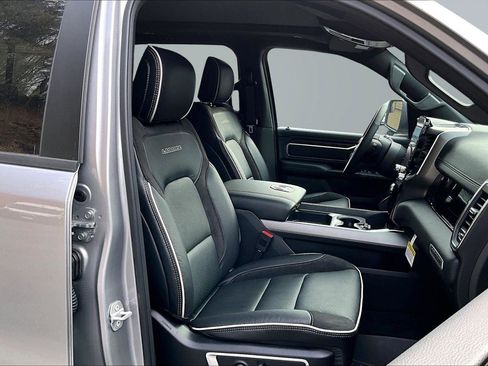 New 2026 RAM 1500 Laramie AWD/4WD image 8