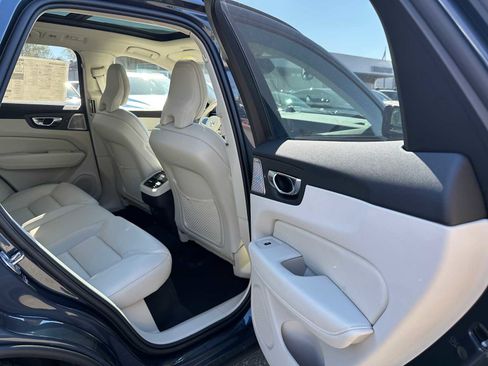 New 2025 Volvo XC60 B5 Ultra w/ Protection Package Premier image 13