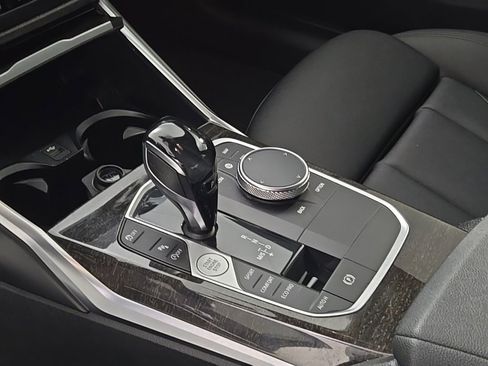 Used 2020 BMW 330i xDrive Sedan w/ Convenience Package image 21