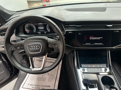 Used 2022 Audi Q7 3.0T Premium Plus w/ Premium Plus Package AWD/4WD image 19