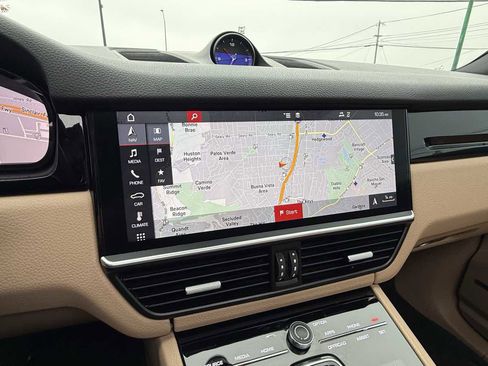 Used 2019 Porsche Cayenne image 20