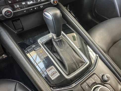 Used 2021 MAZDA CX-5 Touring image 19