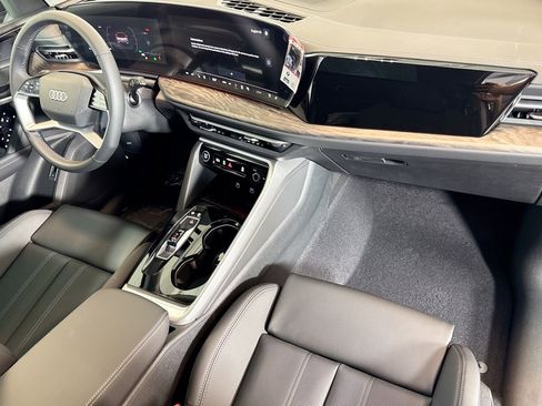 New 2025 Audi Q5 Premium Plus image 26