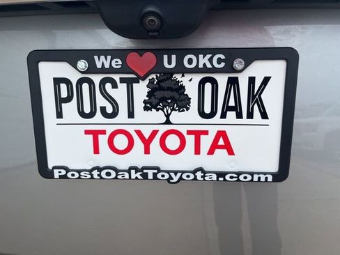 Used 2022 Ford Explorer XLT image 9