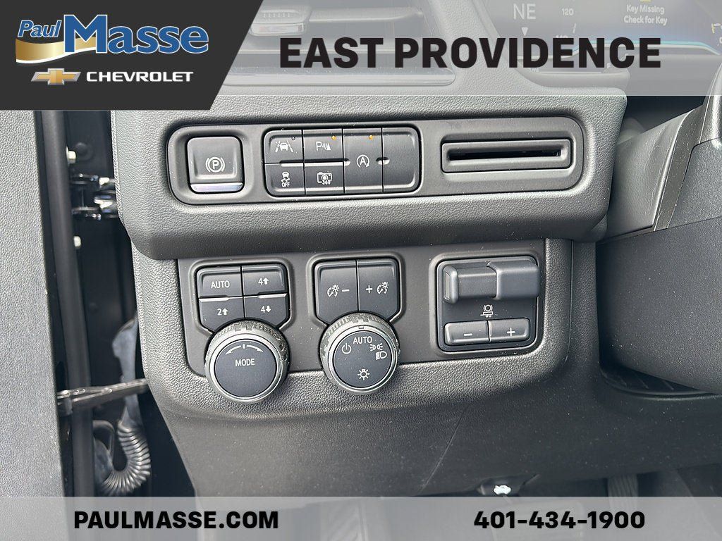 Used 2024 Chevrolet Tahoe RST w/ Luxury Package AWD/4WD image 11