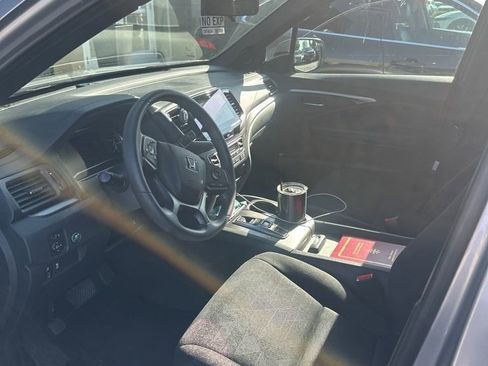 Used 2022 Honda Pilot Sport image 10