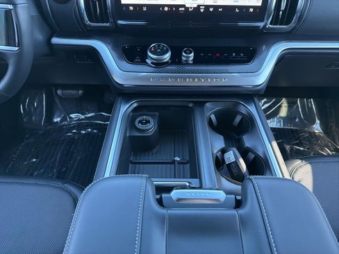 New 2026 Ford Expedition Max Platinum w/ Stealth Appearance Package image 15