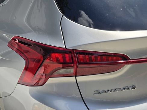 Used 2023 Hyundai Santa Fe SEL FWD image 6