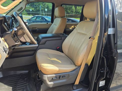 Used 2015 Ford F350 Lariat w/ Lariat Interior Package AWD/4WD image 6
