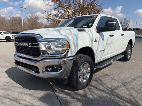 Used 2024 RAM 2500 Big Horn w/ Off Road Package image 3