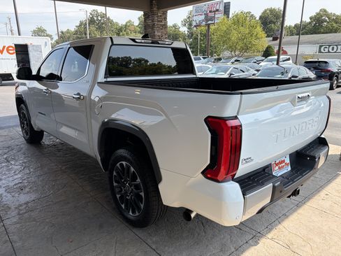 Used 2023 Toyota Tundra Limited w/ Power Package AWD/4WD image 9