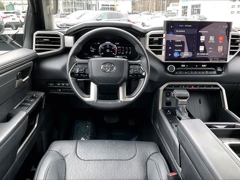 Used 2024 Toyota Tundra Limited image 5
