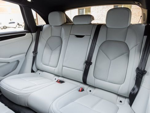 New 2026 Porsche Macan S AWD/4WD image 29