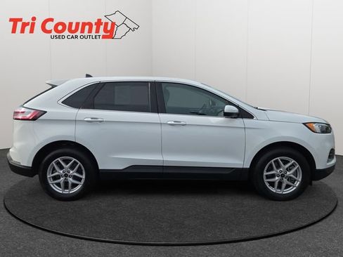Used 2024 Ford Edge SEL AWD/4WD image 9