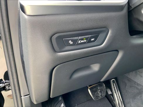 New 2026 BMW X5 sDrive40i RWD image 18