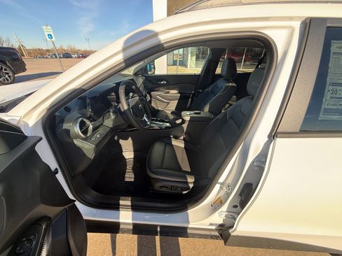 New 2026 Chevrolet Trax ACTIV w/ Sunroof Package image 10