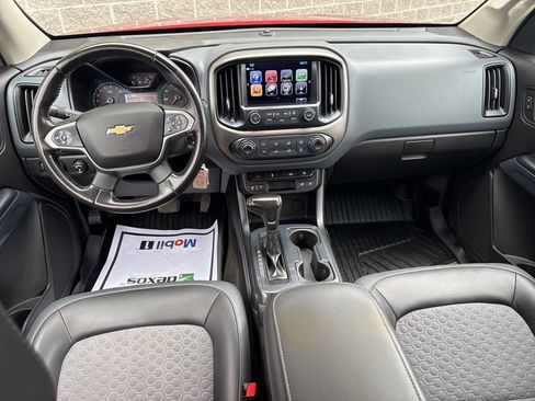 Used 2018 Chevrolet Colorado Z71 AWD/4WD image 11