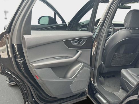 Used 2025 Audi Q7 2.0T Premium image 13