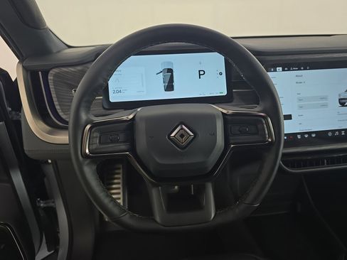 Used 2023 Rivian R1S Adventure image 29