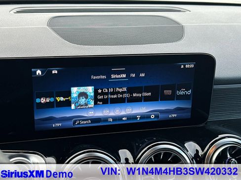 Certified 2025 Mercedes-Benz GLB 250 4MATIC image 26