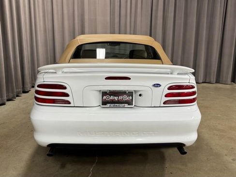 Used 1995 Ford Mustang GT RWD image 10