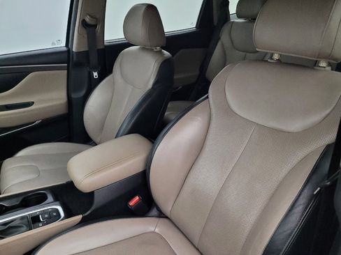 Used 2019 Hyundai Santa Fe Limited FWD image 18