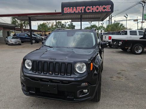 Used 2016 Jeep Renegade Latitude image 1
