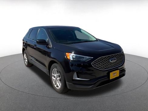 Used 2023 Ford Edge SEL AWD/4WD image 3