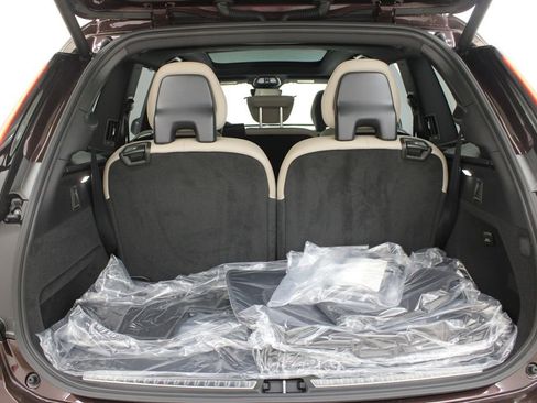 New 2026 Volvo XC90 B5 Ultra w/ Protection Package AWD/4WD image 32