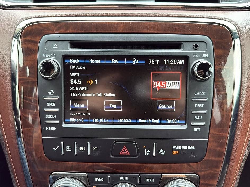 Used 2014 Buick Enclave Leather FWD image 38