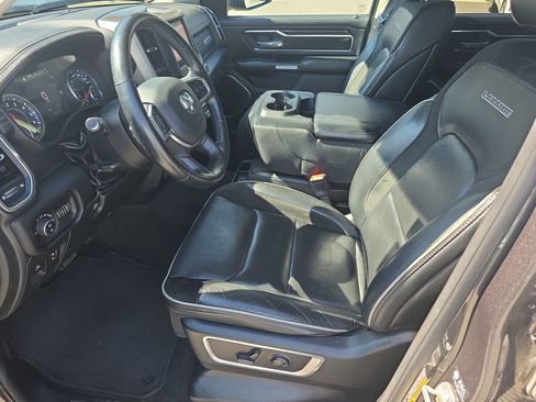 Used 2022 RAM 1500 Laramie AWD/4WD image 8