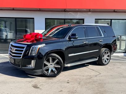 Used 2016 Cadillac Escalade Luxury