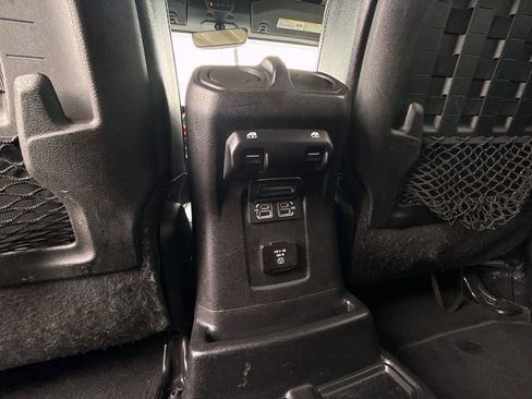 Used 2020 Jeep Wrangler Unlimited Rubicon w/ Dual Top Group AWD/4WD image 22