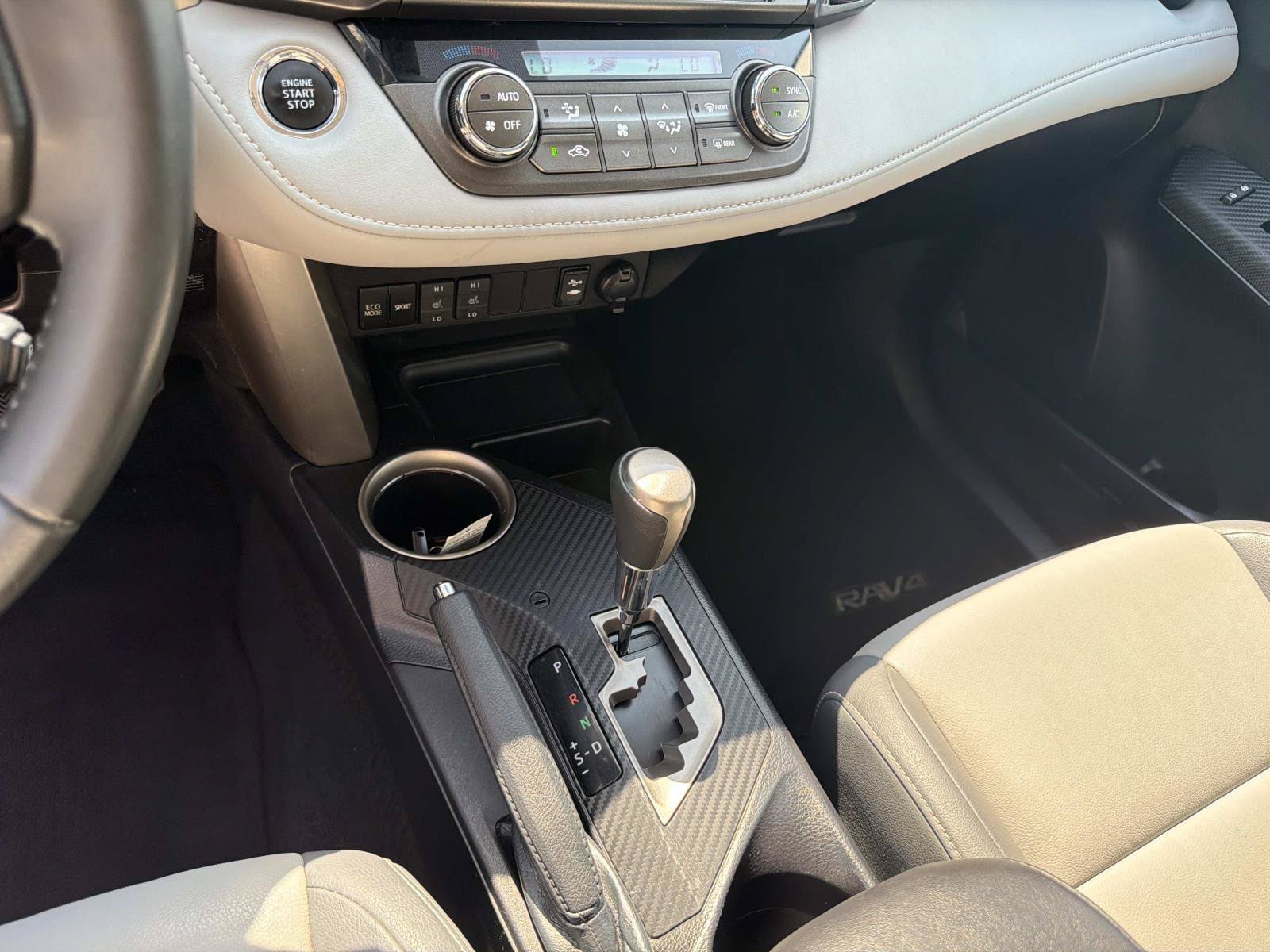 Used 2013 Toyota RAV4 Limited AWD/4WD image 30