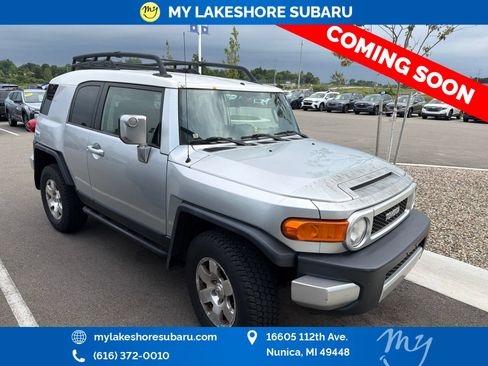 Used 2007 Toyota FJ Cruiser 4WD w/ Upgrade Pkg 1 image 1