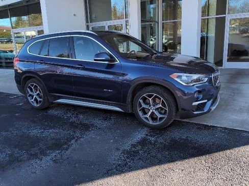 Used 2018 BMW X1 xDrive28i image 1