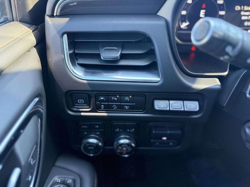 Used 2023 GMC Yukon AT4 w/ AT4 Premium Plus Package image 14